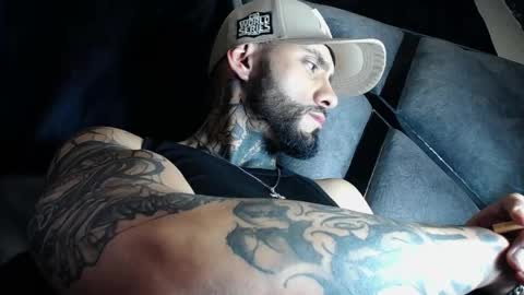 Snapshot of dante_d_angelo_ chatting on May 6, 5:35 am dante_d_angelo_ online show from May 6, 5:35 am