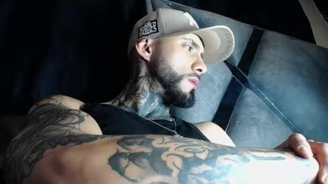 Snapshot of dante_d_angelo_ chatting on May 29, 8:12 am dante_d_angelo_ online show from May 29, 8:12 am