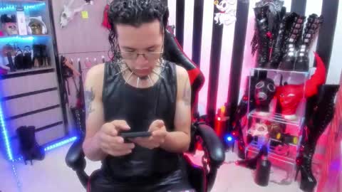 Dante online show from October 6, 1:30 pm