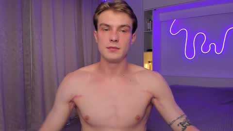 Snapshot of dante_ray chatting on November 12, 1:22 pm Dante and Ray online show from November 12, 1:22 pm