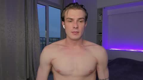 Snapshot of dante_ray chatting on December 1, 1:16 pm Dante and Ray online show from December 1, 1:16 pm