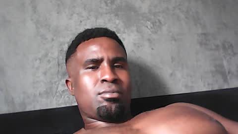 Snapshot of danteblack90 chatting on August 3, 10:21 am danteblack90 online show from August 3, 10:21 am
