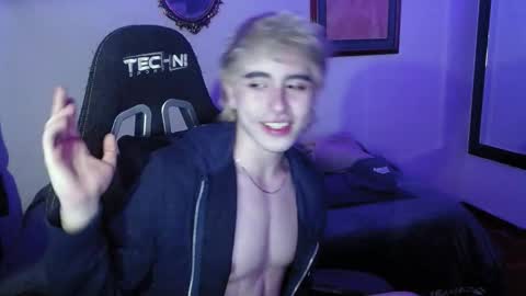 danteobscuro online show from November 18, 11:15 pm