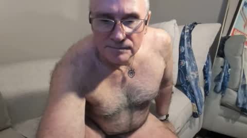 Mark online show from December 5, 7:39 am