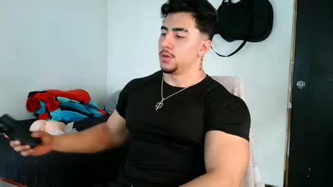 Dante Vicius online show from November 11, 7:25 pm