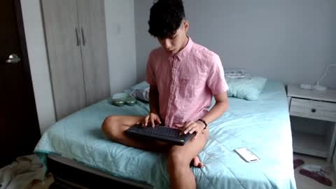 Snapshot of dany_everglott chatting on December 23, 12:08 pm Dany everglot online show from December 23, 12:08 pm