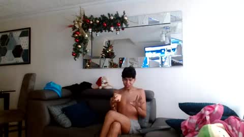 Snapshot of dany_everglott chatting on December 27, 12:12 pm Dany everglot online show from December 27, 12:12 pm