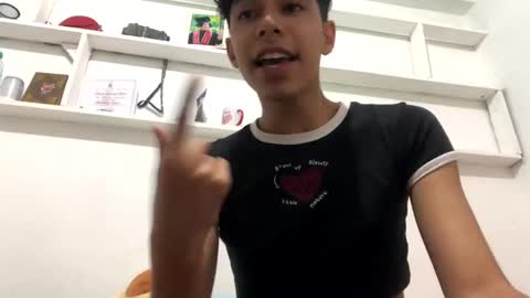 Snapshot of dany_everglott chatting on February 19, 1:51 am Dany everglot online show from February 19, 1:51 am