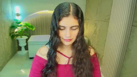 Snapshot of dany_r_ chatting on February 23, 1:19 pm Dany online show from February 23, 1:19 pm