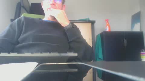 Snapshot of danyblueyes71 chatting on October 27, 3:49 pm Dany online show from October 27, 3:49 pm