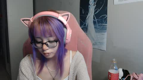 Snapshot of danyelleeyermann chatting on April 8, 2:06 pm danyelleeyermann online show from April 8, 2:06 pm