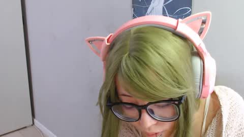 Snapshot of danyelleeyermann chatting on May 11, 4:04 pm danyelleeyermann online show from May 11, 4:04 pm