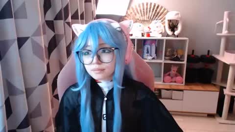 Snapshot of danyelleeyermann chatting on June 24, 1:21 pm danyelleeyermann online show from June 24, 1:21 pm