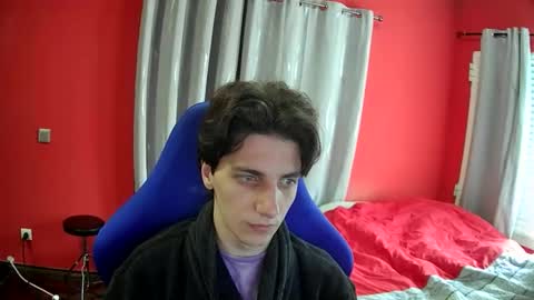 Snapshot of danywhiteyb chatting on May 19, 8:20 am danywhiteyb online show from May 19, 8:20 am