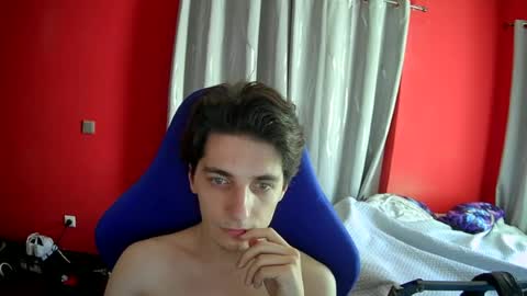 Snapshot of danywhiteyb chatting on June 27, 11:15 am danywhiteyb online show from June 27, 11:15 am