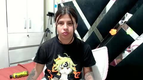 daphne877046 online show from May 25, 4:57 pm
