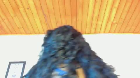 Snapshot of daphne_24 chatting on October 17, 12:30 pm Antonella Mora online show from October 17, 12:30 pm