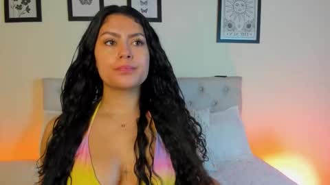 Antonella Mora online show from December 5, 12:14 pm