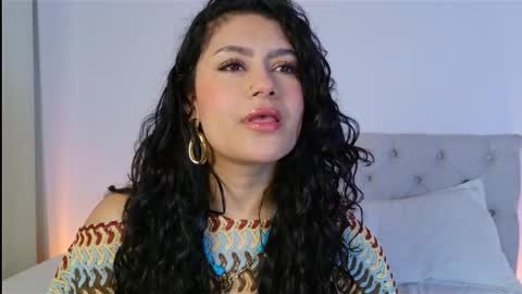 Snapshot of daphne_24 chatting on April 30, 1:28 pm Antonella Mora online show from April 30, 1:28 pm