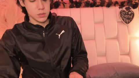 daphne_and_roger online show from April 10, 11:04 am