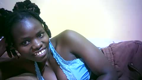 daphne online show from March 30, 6:53 pm