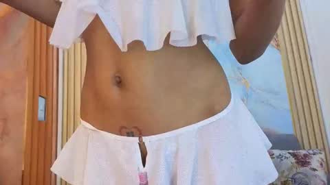 daphne_celestin23_aws online show from October 12, 10:20 pm