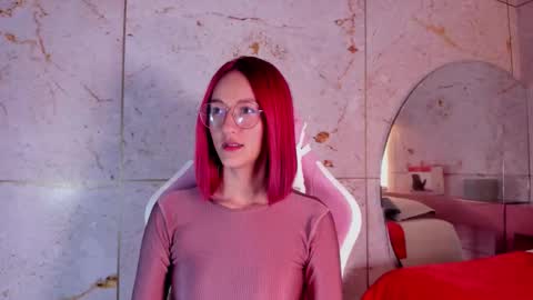 Daphne online show from October 2, 3:02 am