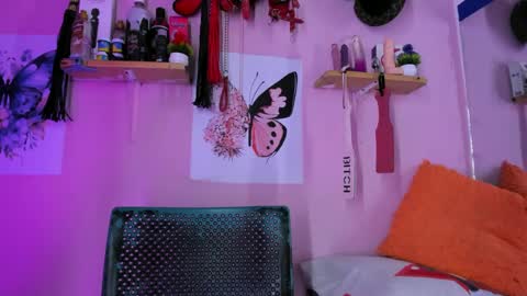 Snapshot of daphneandrade chatting on January 25, 6:57 pm daphneandrade online show from January 25, 6:57 pm