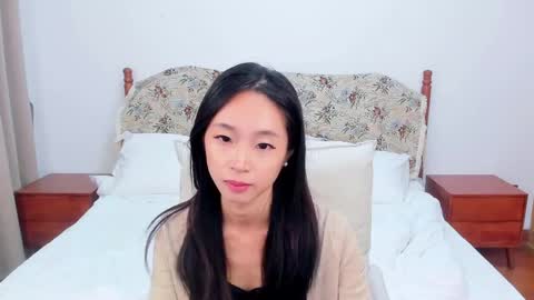 Snapshot of daphnedawn chatting on April 11, 1:54 am Dawn online show from April 11, 1:54 am