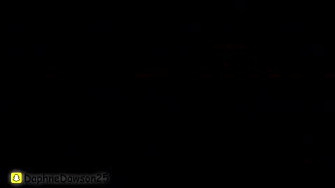 Snapshot of daphnedixon chatting on November 21, 6:34 am daphnedixon online show from November 21, 6:34 am