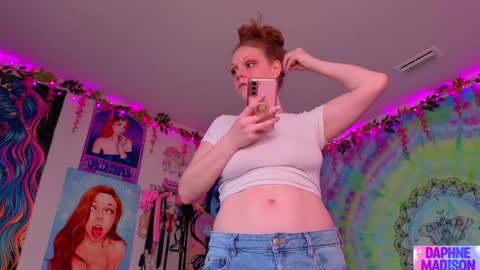 Snapshot of daphnemadison chatting on March 27, 9:58 pm Daphne Madison online show from March 27, 9:58 pm
