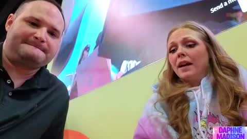 Snapshot of daphnemadison chatting on April 10, 11:53 pm Daphne Madison online show from April 10, 11:53 pm