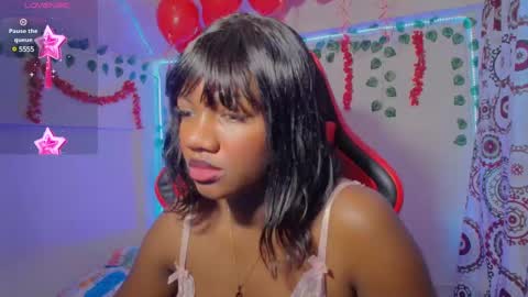 Snapshot of daphnewalker__ chatting on February 15, 2:55 pm Daphne online show from February 15, 2:55 pm