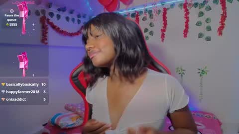 Snapshot of daphnewalker__ chatting on March 4, 2:10 pm Daphne online show from March 4, 2:10 pm