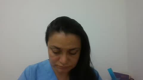 dapnne online show from February 4, 3:04 pm