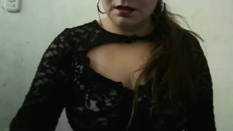 dapnne online show from April 7, 2:28 pm