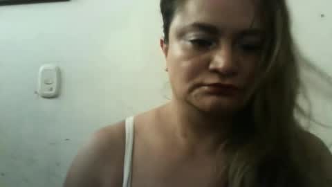 Snapshot of dapnne24 chatting on May 12, 2:25 pm dapnne online show from May 12, 2:25 pm