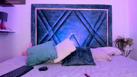 Snapshot of dapnne_ chatting on February 22, 12:29 pm Daphne online show from February 22, 12:29 pm