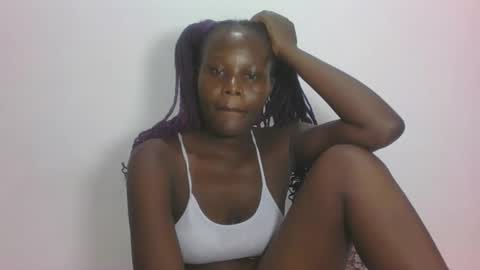 Snapshot of darberry21 chatting on April 25, 2:58 pm ESTHER online show from April 25, 2:58 pm