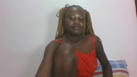Snapshot of darberry21 chatting on May 31, 5:37 am ESTHER online show from May 31, 5:37 am