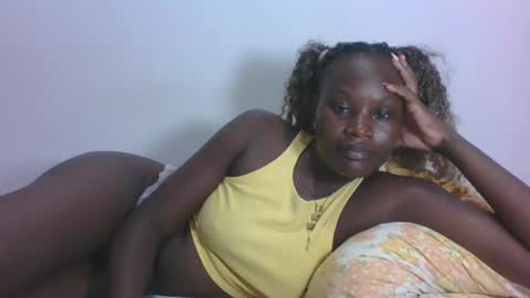 Snapshot of darberry21 chatting on July 22, 6:49 am ESTHER online show from July 22, 6:49 am