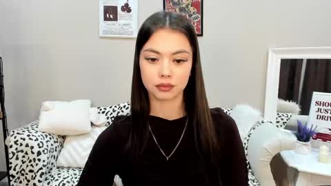Snapshot of darcymacy chatting on May 3, 6:36 pm DarcyMacy online show from May 3, 6:36 pm