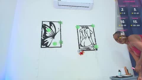 Darelyn online show from January 10, 11:45 am