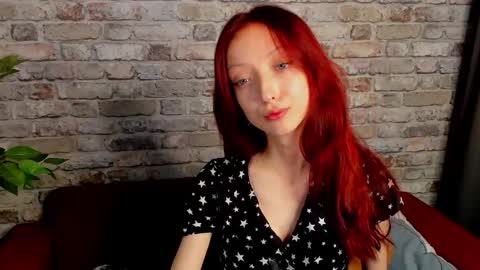 Snapshot of daria_j chatting on September 15, 4:01 am Daria J online show from September 15, 4:01 am