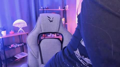 Daria Tate online show from April 16, 9:10 am