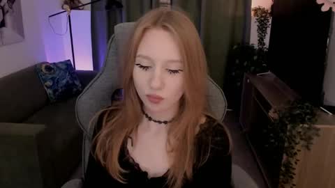Snapshot of dariatate chatting on April 29, 5:52 pm Daria Tate online show from April 29, 5:52 pm