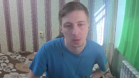 Snapshot of darienlarge chatting on July 17, 12:34 pm darienlarge online show from July 17, 12:34 pm