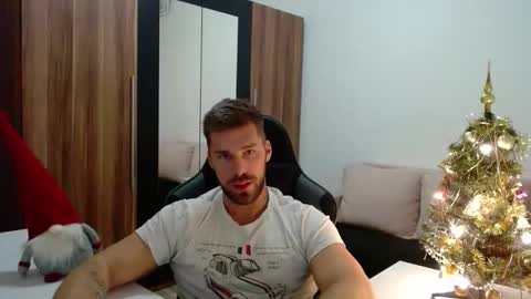 darius_94 online show from January 9, 4:54 pm