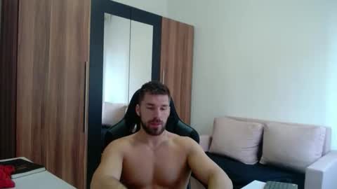 darius_94 online show from March 11, 5:46 am