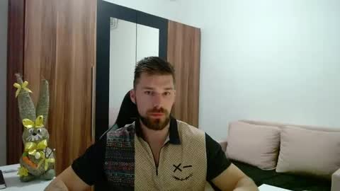 darius_94 online show from April 6, 4:10 am